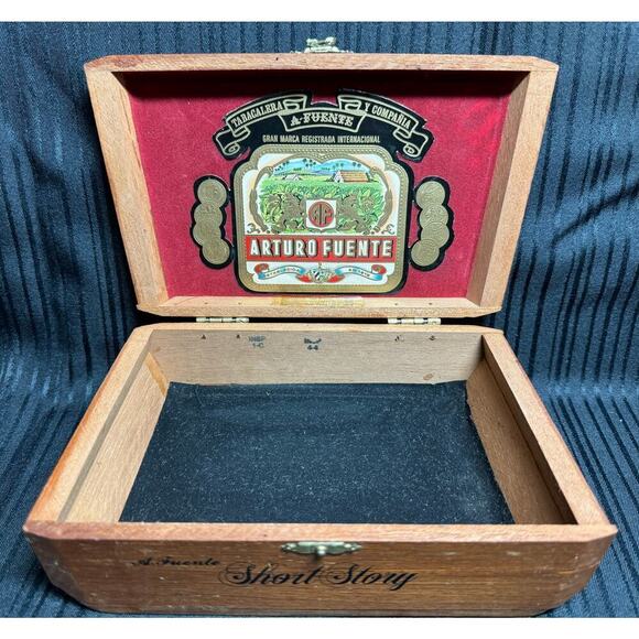 Arturo Fuente Short Story Wood Cigar Box Only Hand Made In Dominican Republic - Picture 5 of 10